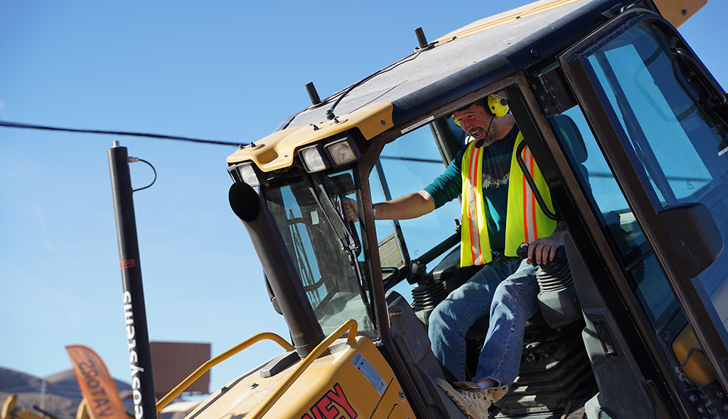 2-Big-Dig-Bulldozer_Gallery-3