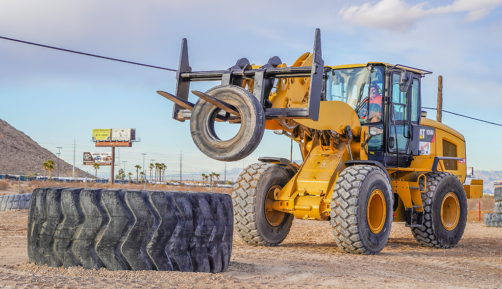 4-Wheel-Loader_Gallery-1