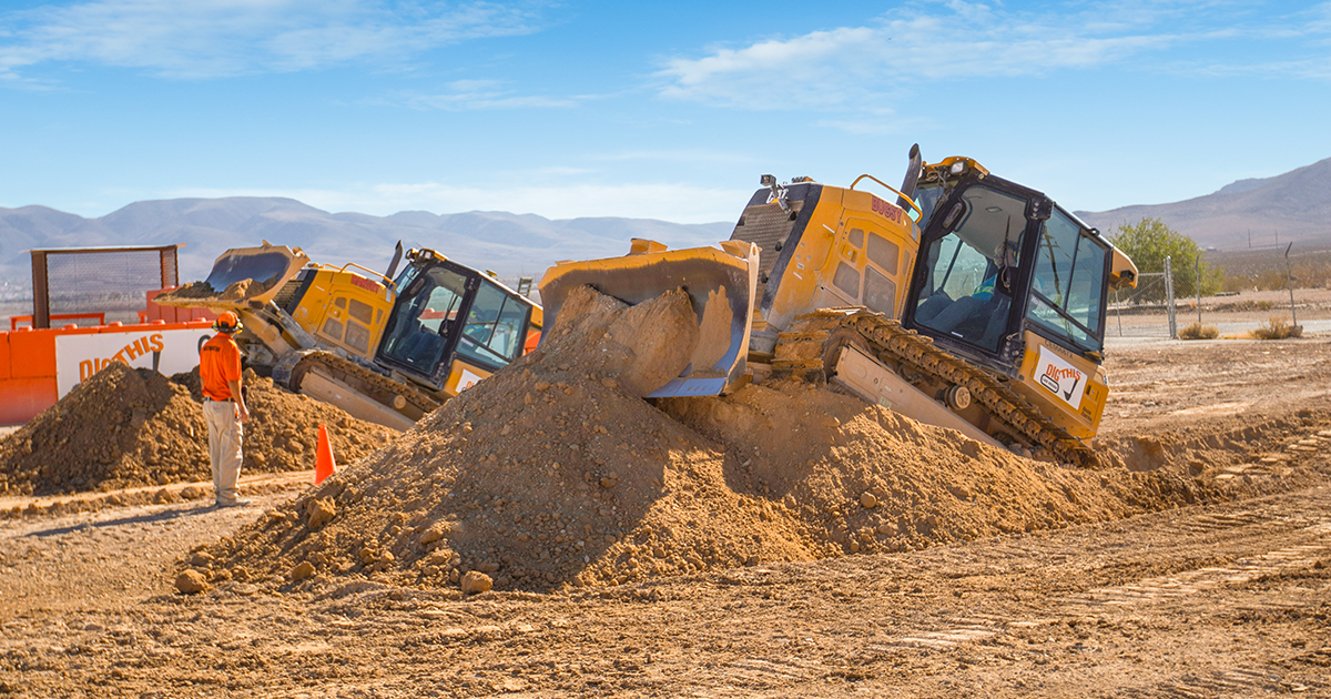 Big Dig Bulldozer Heavy Equipment Experiences – Dig This